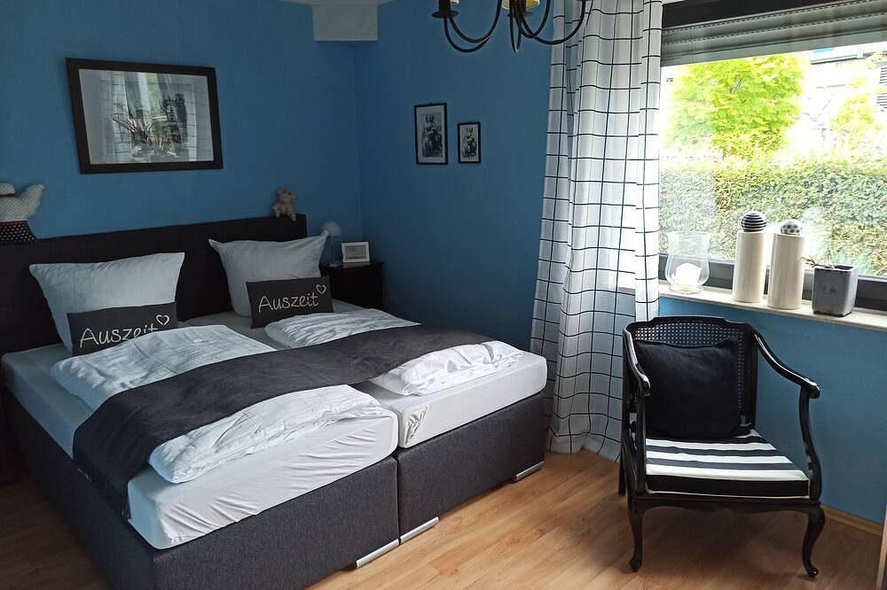 Svens -Bungalow 140 qmferienhaus bis 8 P/Bungalow//Palmengarten und Pool, 3Dz in Steinfurt, Münsterland