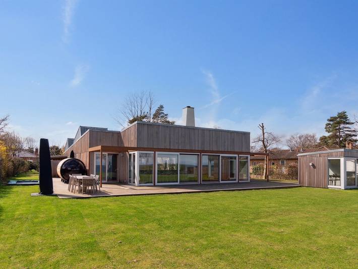 Ferienhaus mit Meerblick für 16 Personen, mit Terrasse und Sauna in Gilleleje - 4