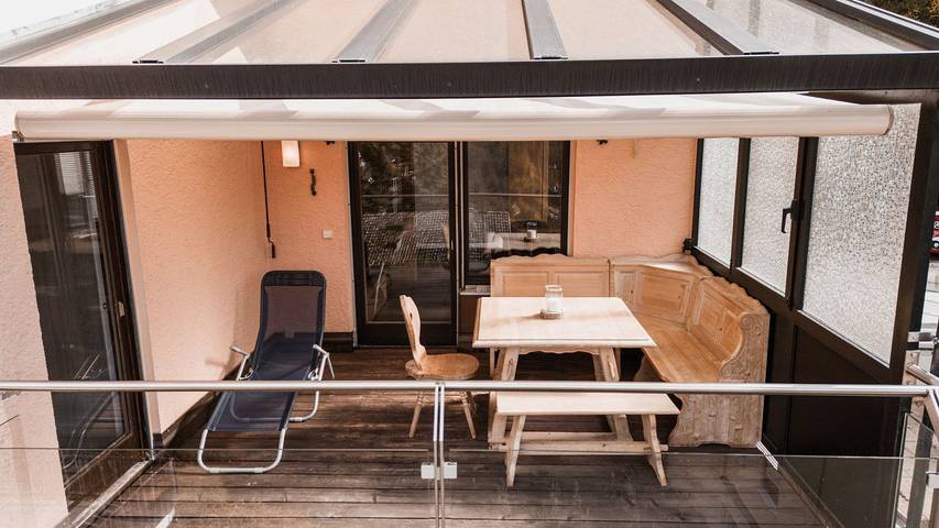 Ferienwohnung für 3 Personen, mit Terrasse und Ausblick, mit Haustier in Bad Liebenzell