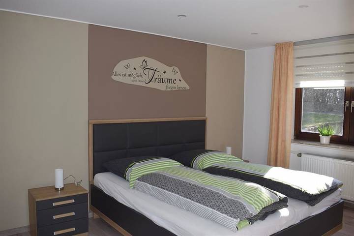 Apartamento vacacional entero, Apartamento, ducha, Wc, balcón in Burg Eltz, Morshausen