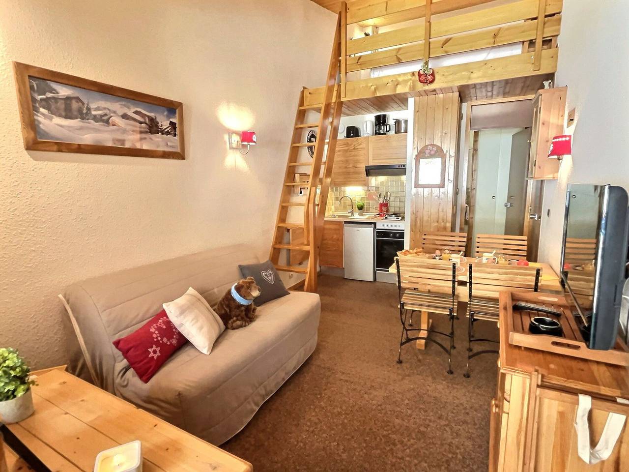 Gehele studio, Loft studio in Val d'Isère for 3 people with pets allowed & covered parking in Val-d'Isère, Vanoise Nationaal Park