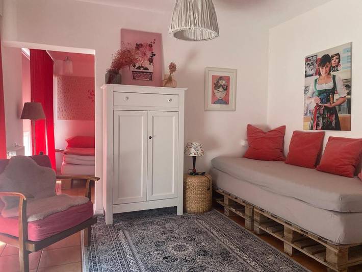 Ferienwohnung für 2 Personen, mit Terrasse und Ausblick in Triefenstein