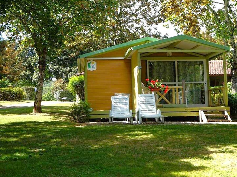 Camping Les Gorges Du Chambon - Ciela Village - Chalet 5 personen - Chalet Ciela Confort - 2 slaapkamers in Eymouthiers, Regionaal Natuurpark van de Perigord-Limousin