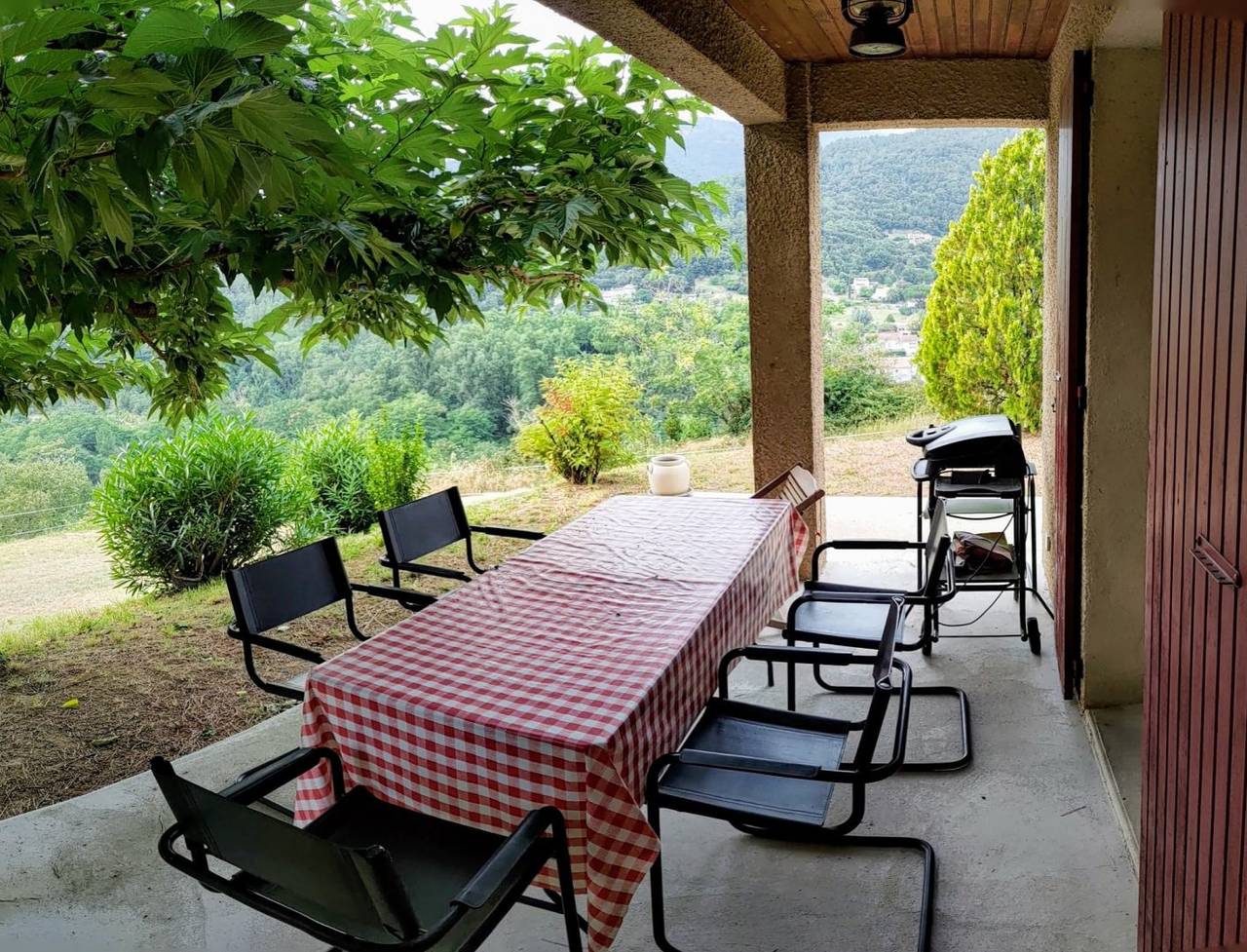 Location Vallée de l'Eyrieux - Chambre 1 in Saint-Fortunat-sur-Eyrieux, Privas