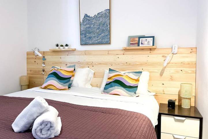 Appartement entier, Charming attic apartment, fantastic roof terrace in Vilanova i la Geltrú, Garraf