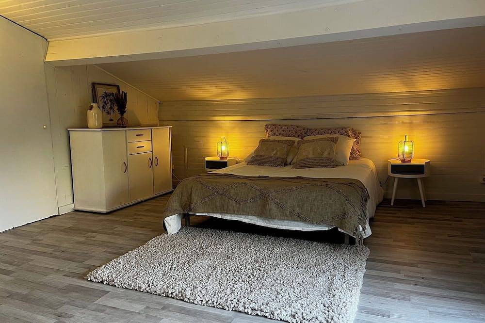 Superb Villa Piscine Nimes 30 min from the sea in Milhaud, Nimes region
