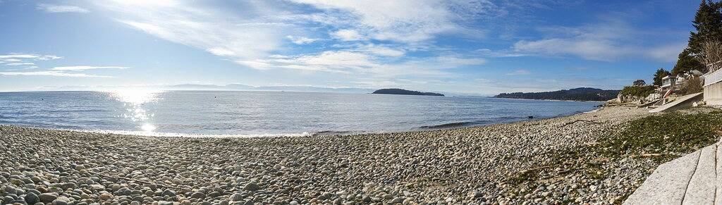 Private Waterfront Beach House Kayak, Paddle Board & Whirlpool alles inklusive genießen in Sechelt, Sunshine Coast Regional District