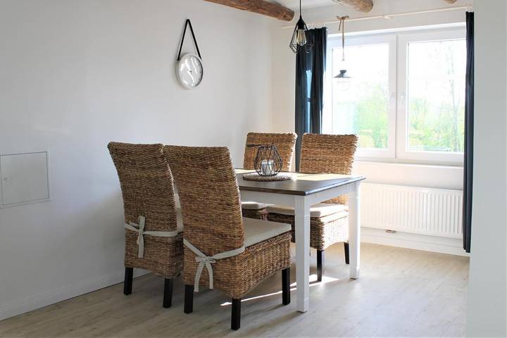 Ferienwohnung für 2 Personen, mit Terrasse und Garten sowie Ausblick in Loquard - 3