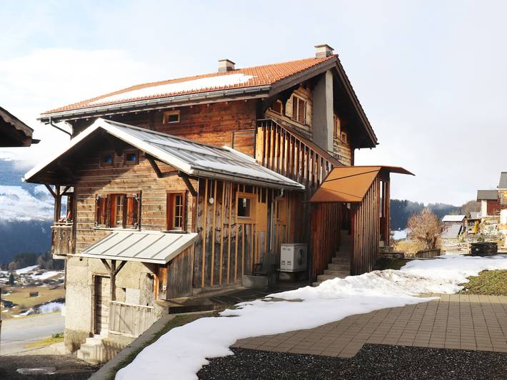 Ganze Ferienwohnung, Ferienwohnung Casa Igniv, Andiast - 3.5 Zimmer Ferienwohnung für max. 4 Pers. in Andiast, Alpenarena