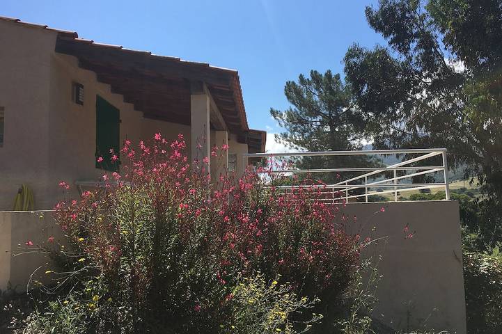 Maison de vacances pour 5 personnes, avec terrasse et jardin, animaux acceptés