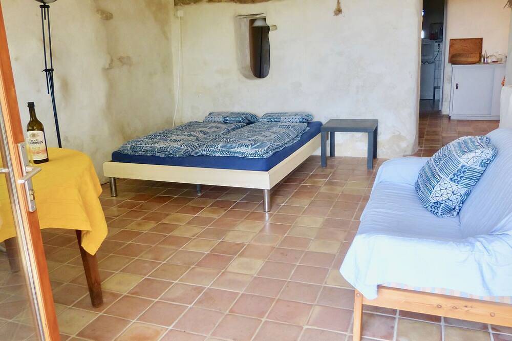 Appartement entier, Propriété indépendante avec vue panoramique sur le Parc Naturel du Luberon in Gignac (Provence-Alpes-Côte d'Azur), Vaucluse