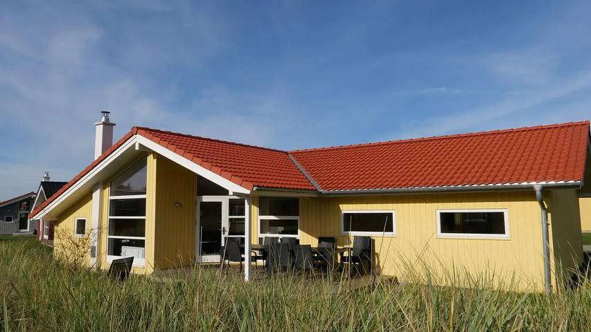 Ferienhaus für 11 Personen, mit Whirlpool und Sauna sowie Terrasse, mit Haustier in Großenbrode