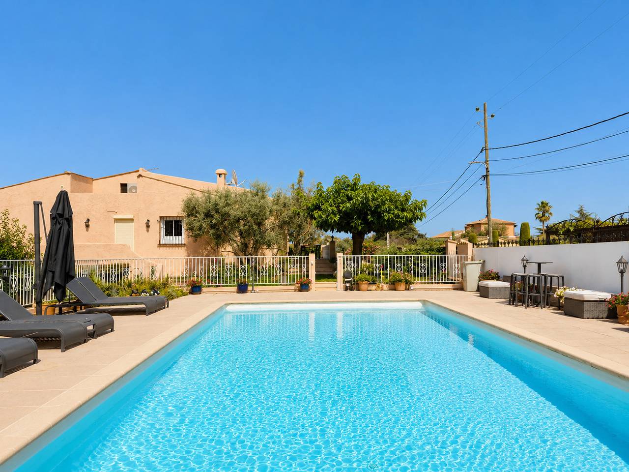 Villa Jolania in Mandelieu-la-Napoule, Massif de l'Esterel