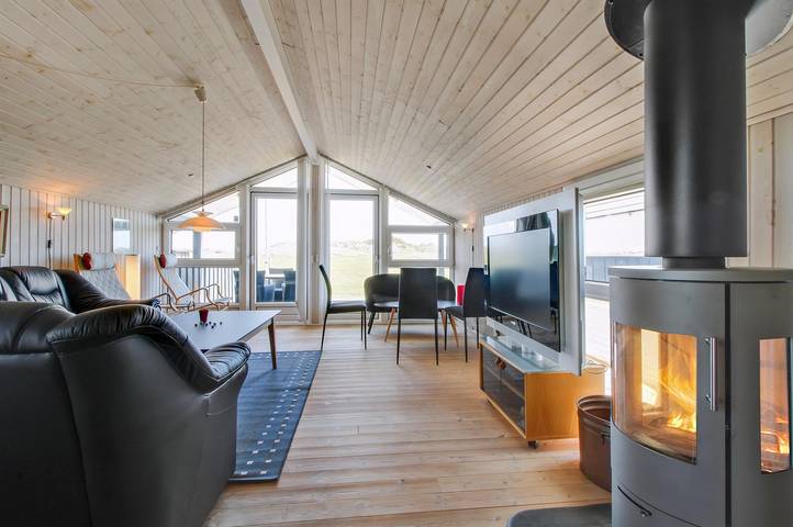 Nice home in Sæby w/ Wifi and 4 Bedrooms in Sæby, Nordostjütland