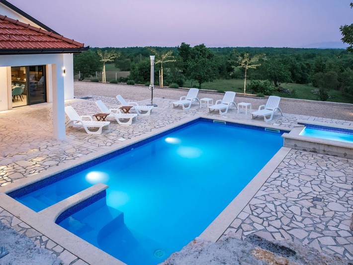 Ferienhaus für 10 Personen, mit Terrasse in Kroatien - 3