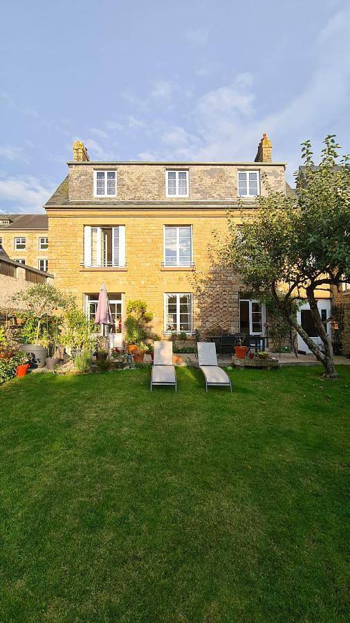 Gîte pour 2 personnes, avec vue ainsi que terrasse et jardin à Avranches - 2