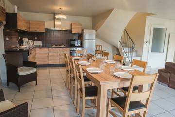 Gîte pour 8 Personnes dans Prinsuéjols-Malbouzon, L'Aubrac, Photo 4