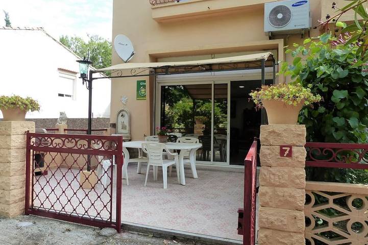 Location de vacances pour 4 personnes, avec Terrasse à Cascastel-des-Corbières