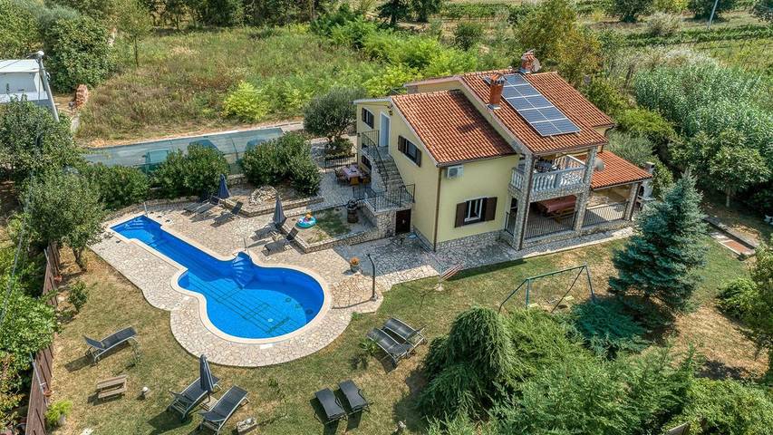 Villa für 10 Personen, mit Pool und Garten, mit Haustier - 1