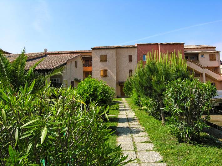 Apartamento entero, Residencia Marina Corsa - Monolocale para 2-3 personas, junto al mar in Marina d'Oru, Ghisonaccia