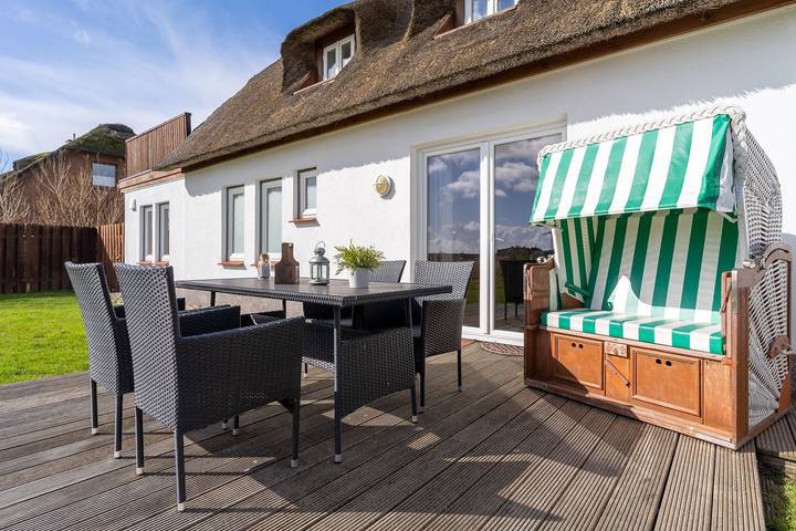 Ferienwohnung für 4 Personen, mit Sauna und Terrasse sowie Garten, mit Haustier auf Eiderstedt