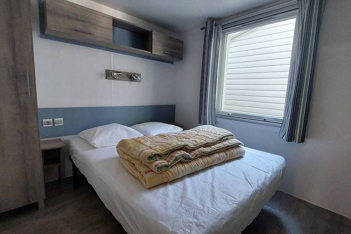 Mobil home pour 4 personnes à Saint-Laurent-en-Beaumont - 2