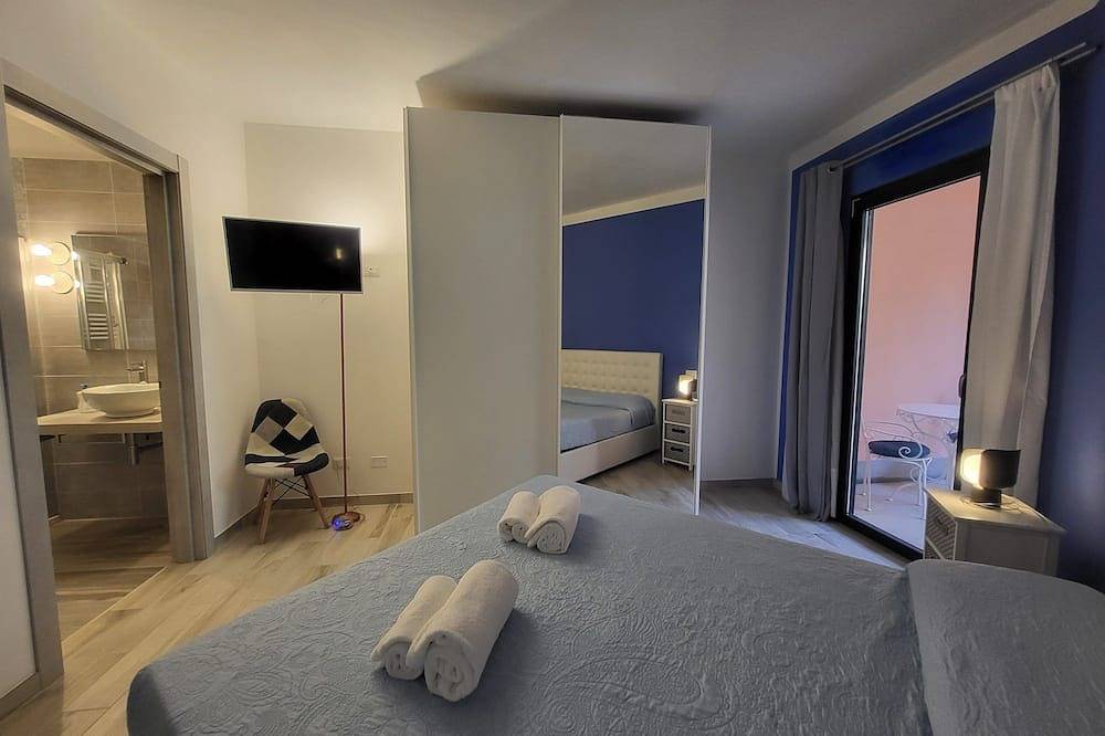 Magnolia, Luxusvilla, privater beheizter Pool, Wifi,  Kochoption! in Piazza al Serchio, Garfagnana