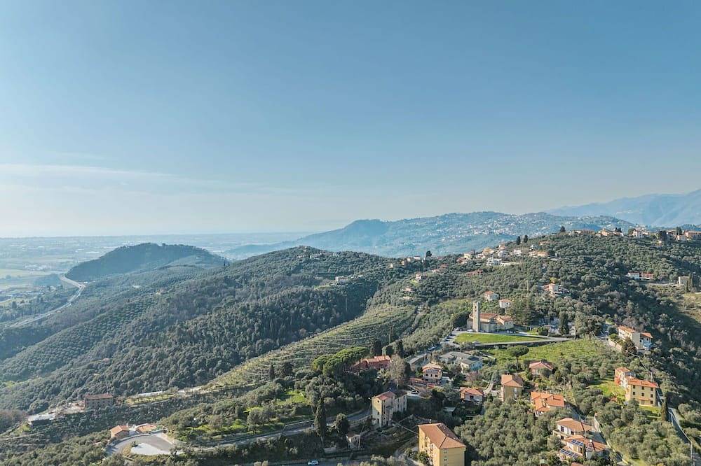 Ganze Wohnung, Gemütliche Wohnung für 2 Gäste mit Tv und Terrasse in Massarosa, Italienische Riviera