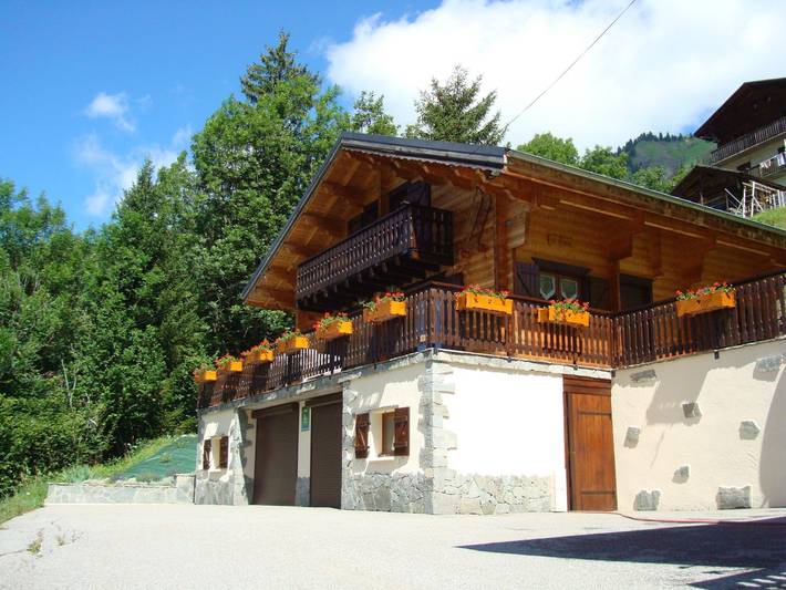 Chalet pour 14 personnes, avec terrasse à Hauteluce