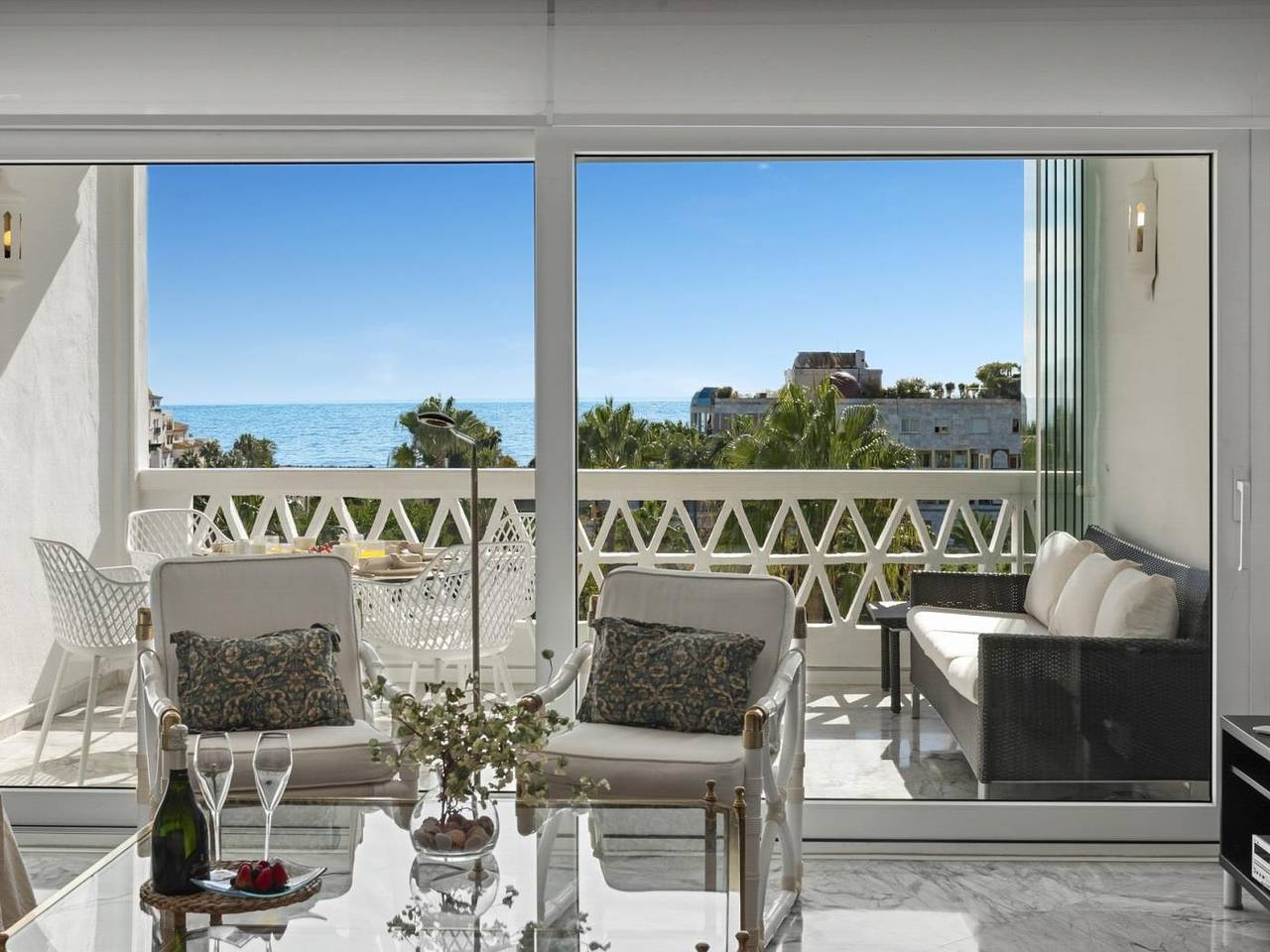 Entire holiday apartment, Apartment in Playas del Duque for 4 people| Casa Sevilla 413 in Medina Gardens, Marbella