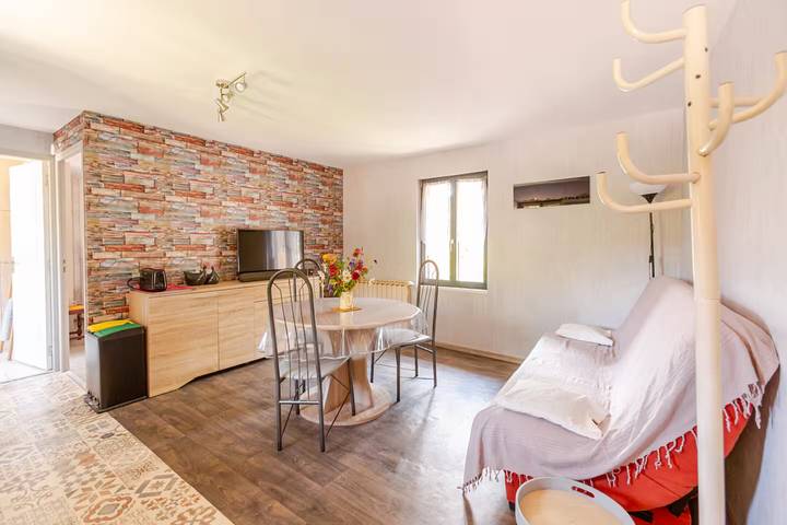 Ferienhaus für 2 Personen, mit Garten und Seeblick, mit Haustier in Frankreich - 2