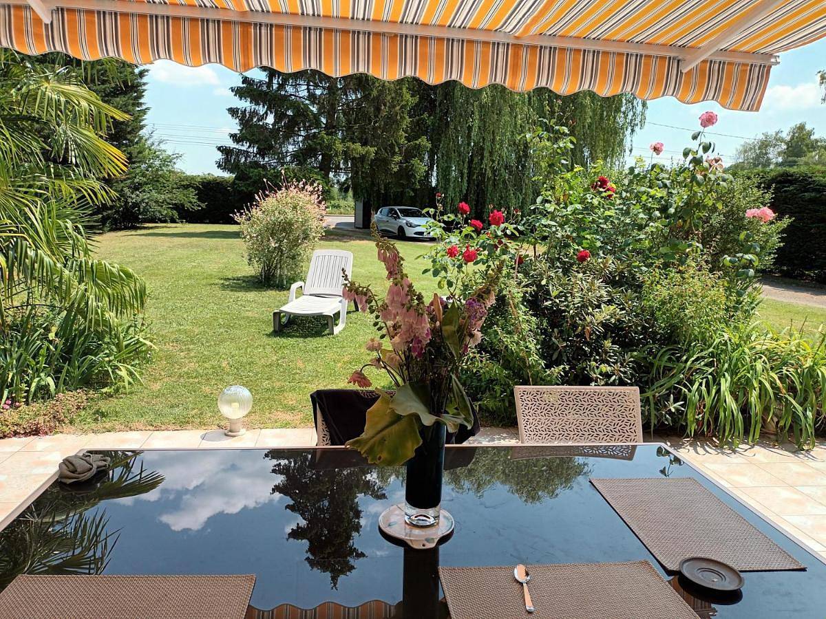 Appartement de vacances entier, 2 Chambres chez l habitant in Parigné-l'Évêque, Sarthe