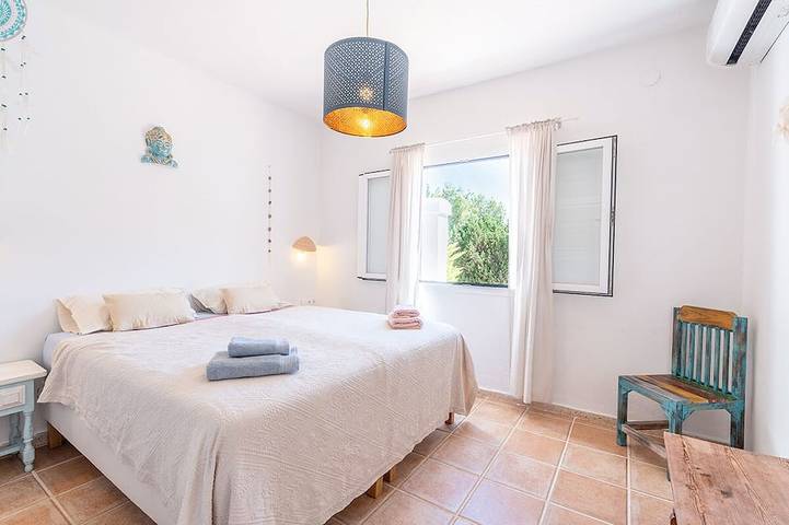 Finca mit Whirlpool für 6 Personen, mit Pool und Whirlpool sowie Garten und Terrasse auf Ibiza - 3
