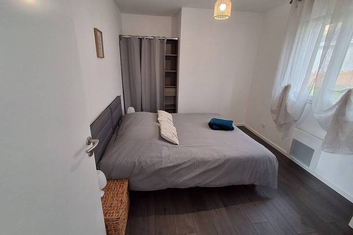 Location de vacances pour 6 personnes, avec jacuzzi et jardin dans Saint-Pierre-de-Curtille - 4