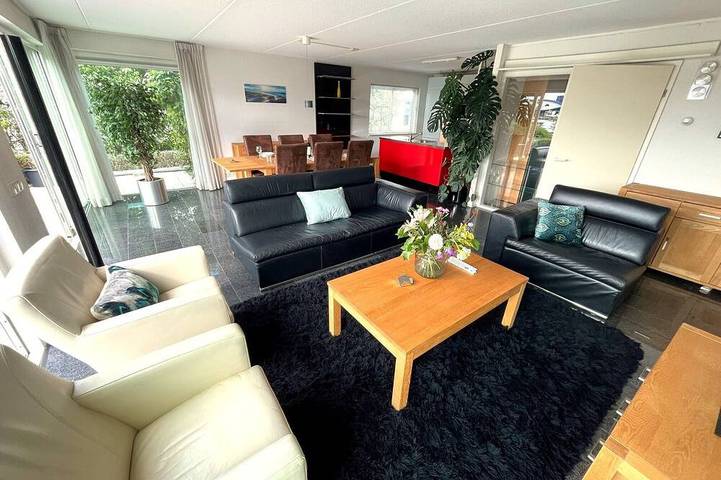 Freistehendes Ferienhaus mit direkter Anbindung an den Veerse Meer. in Kortgene, Niederländische Nordsee