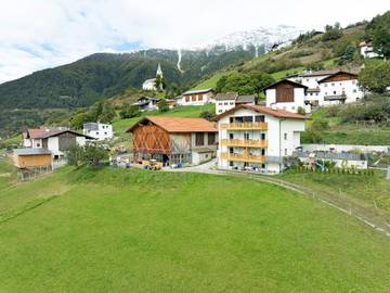 Gîte pour 4 personnes, avec jardin et balcon à Laas (Italie)