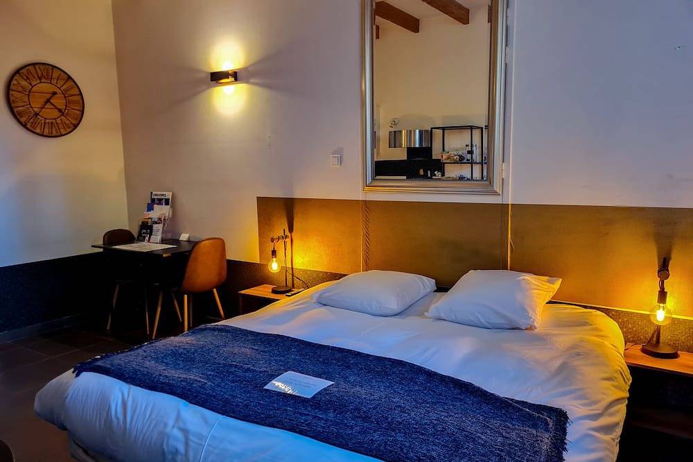Independent studio with direct access to the garden in a charming house in Saint-Priest, Rhône