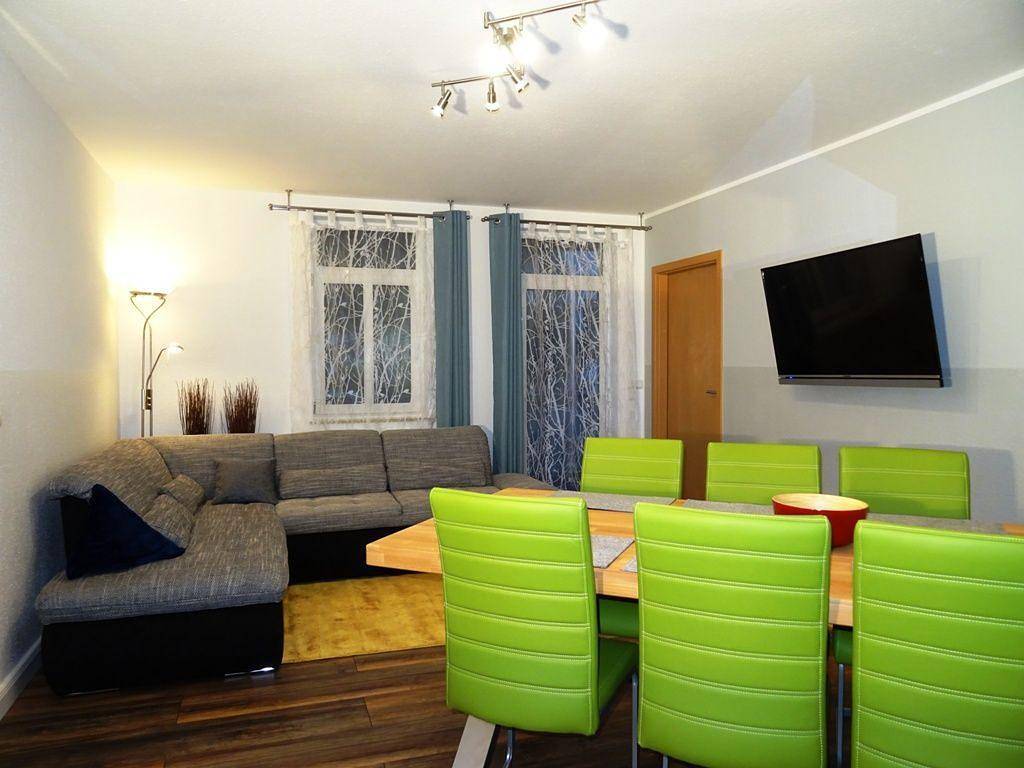 Ganze Ferienwohnung, Appartement in Lockwitz mit Garten in Lockwitz, Dresden
