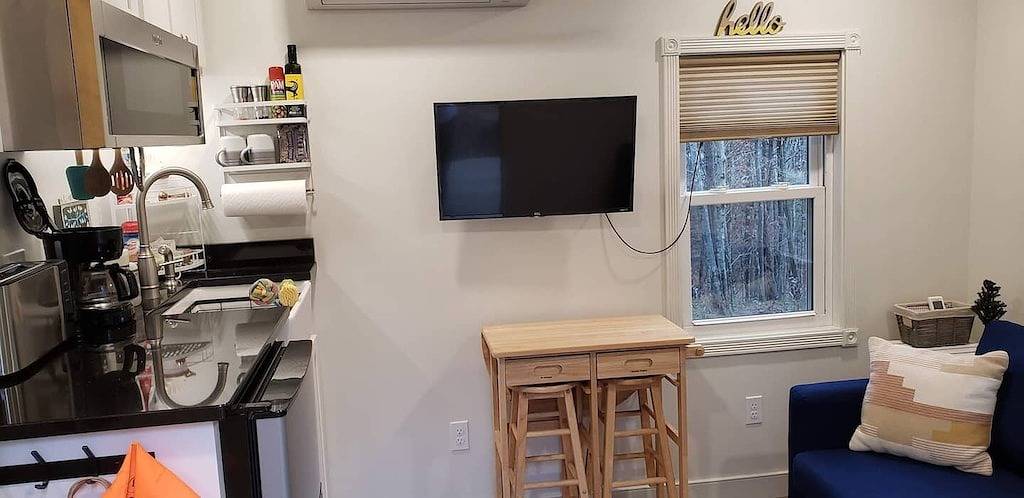 Weekend \"Wee\"treat - Floyd County Tiny House in Blue Ridge Parkway, Floyd County