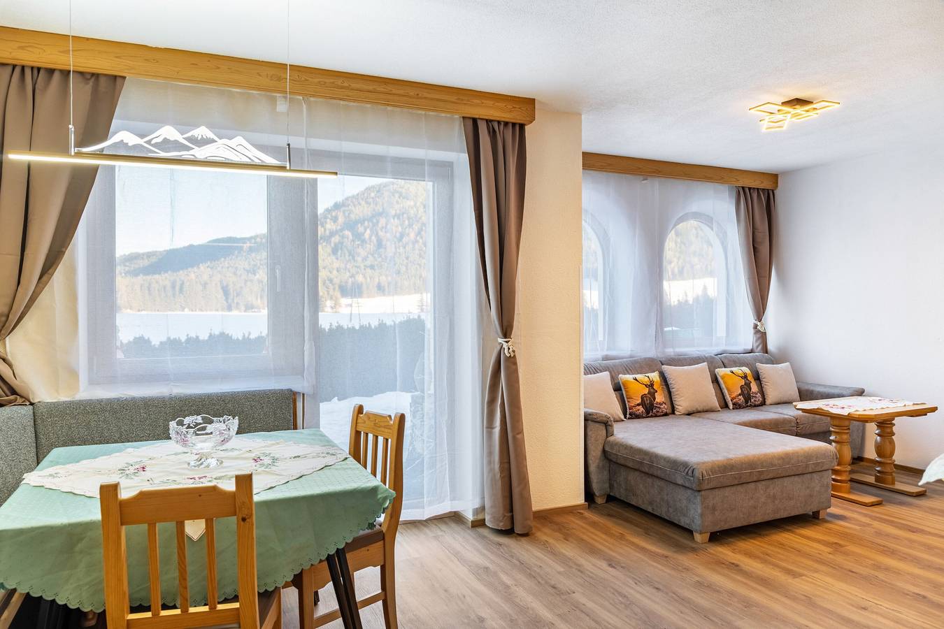 Apartamento entero, Apartamento “Paula” con vistas a la montaña, terraza privada y Wi-Fi in Leutasch, Distrito de Innsbruck-Land