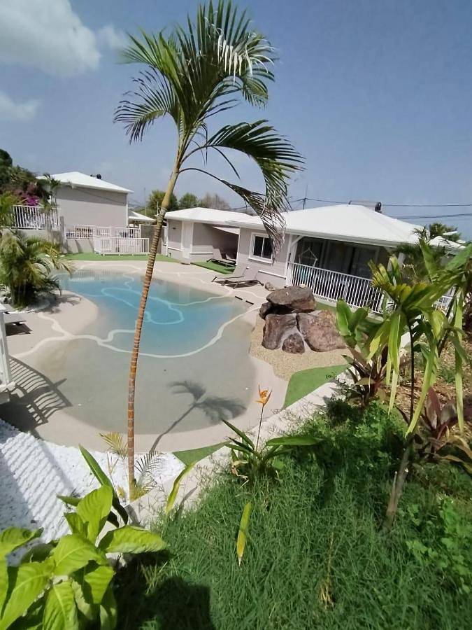 Apartamento de vacaciones para 4 personas, con jardín además de piscina y vistas - 1