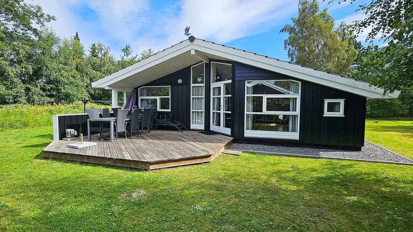 Ferienhaus für 7 Personen, mit Whirlpool und Terrasse sowie Sauna - 1
