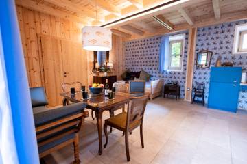 Cottage pour 4 personnes, avec sauna ainsi que terrasse et jacuzzi, animaux acceptés dans Soprabolzano