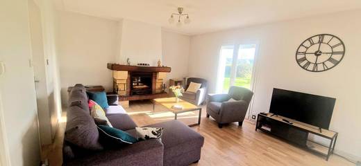 Gîte pour 10 personnes, avec jardin et vue à Locmaria-Grand-Champ