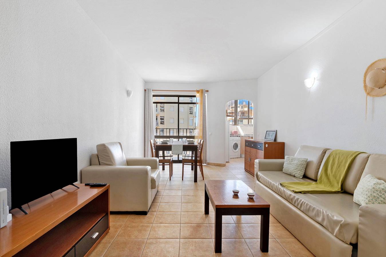 Geheel appartement, Appartement 'Gabriel 5 G' met Zeezicht, Gedeeld Zwembad en Wi-Fi in Armação de Pêra (costa), Faro District
