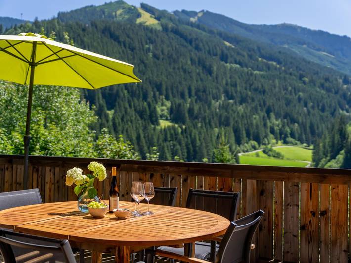Ferienhaus für 10 Personen, mit Balkon und Terrasse sowie Garten und Sauna in Saalbach-Hinterglemm-Leogang - 2