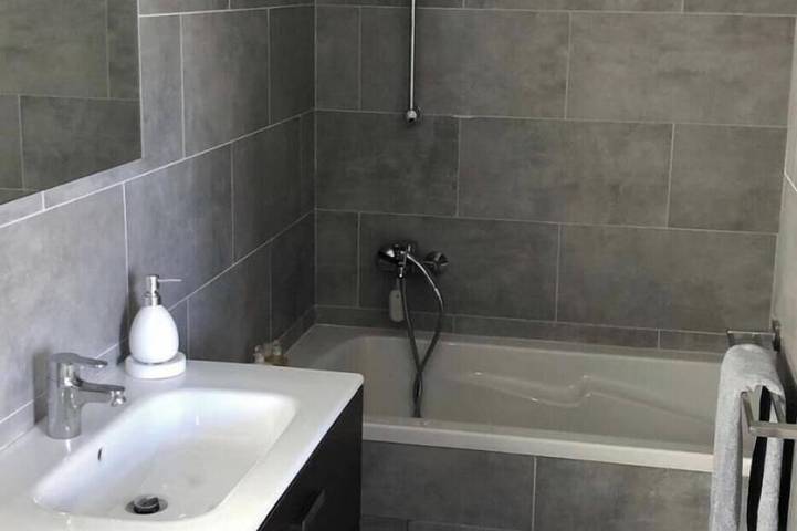 Location de vacances pour 6 personnes, animaux acceptés dans Office De Tourisme De Sainte Lucie De Porto Vecchio - 4