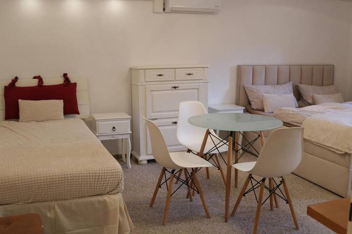 Ferienwohnung für 2 Personen, mit Terrasse und Garten in Berliner Mauer - 4