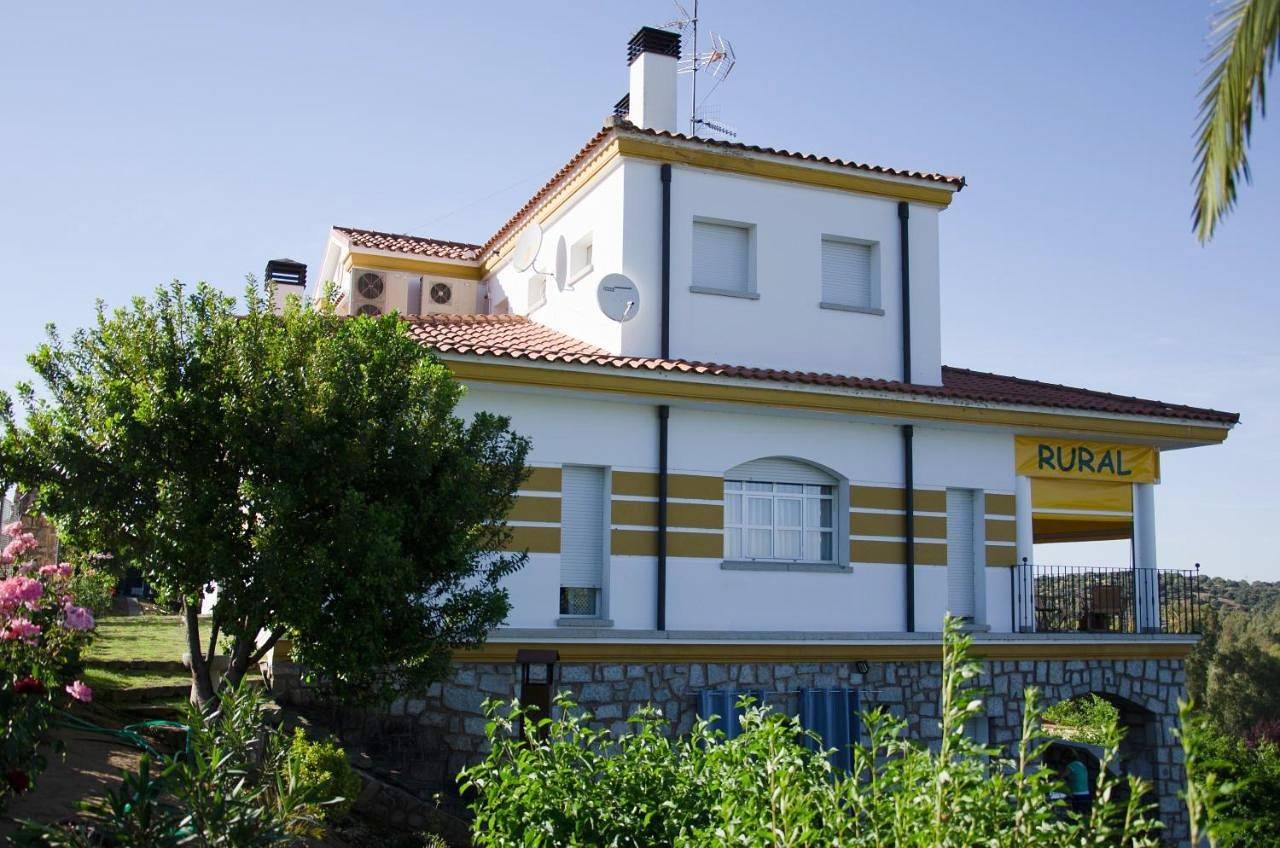 Casa Rural Casa Valdecaballeros in Valdecaballeros, Provincia de Badajoz