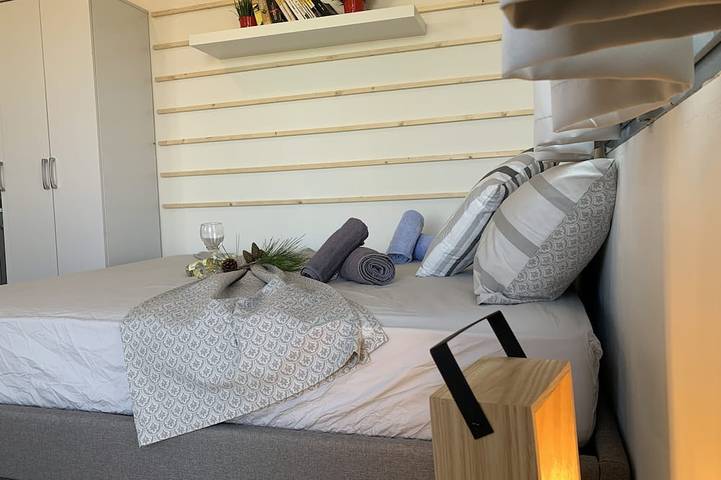 Gîte pour 4 personnes, avec jardin et terrasse dans Poros - 3